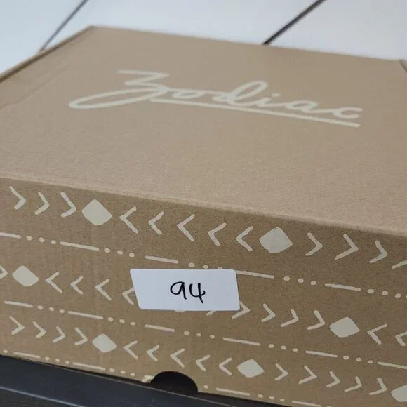 NWT Zodiac Teresa-Chelsea Womens 7M Tan Faux Suede Chunky Heel Ankle Boots - Picture 9 of 9